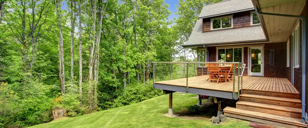 beautiful-wooden-raised-deck