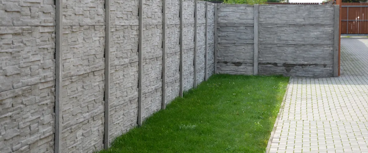 6 Different Types of Fences to Spruce Up Your Yard - TNA Concrete